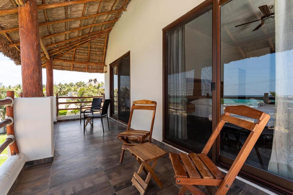 Villa With Ocean View, Pool, Restaurant And Rooftop อิสลามูเฮเรส ภายนอก รูปภาพ